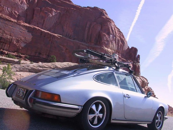 911