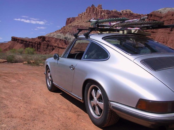 911