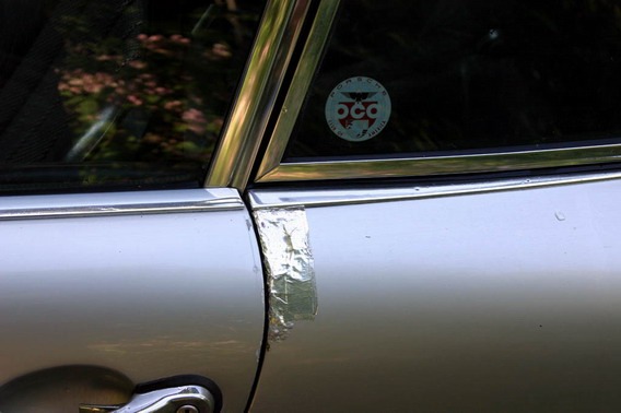 911